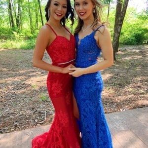 BLUE LA FEEME prom dress Size 2